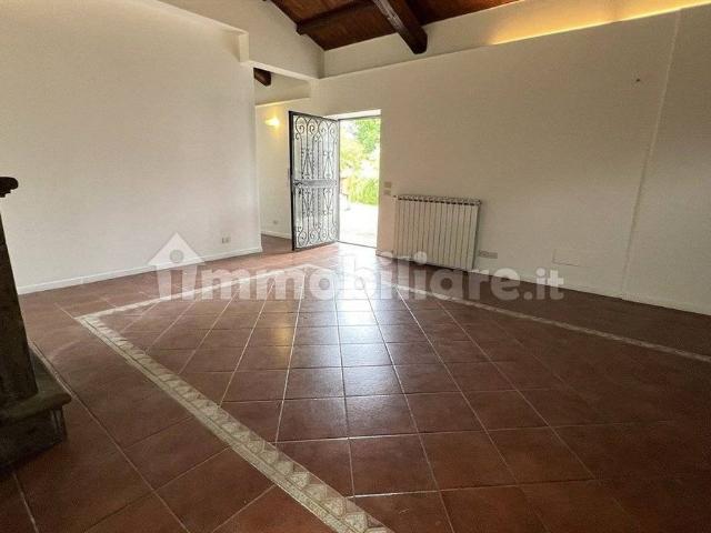 Villa unifamiliare via di Quarto Annunziata 80, La Giustiniana, Roma