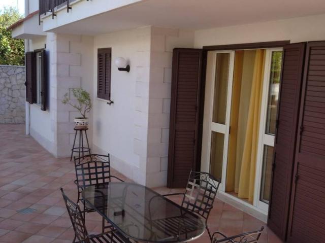 Villa unifamiliare via Giovanni Bovio 427, Bisceglie