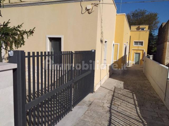 Villa unifamiliare via Grotte 30, Castellana, Castellana Grotte