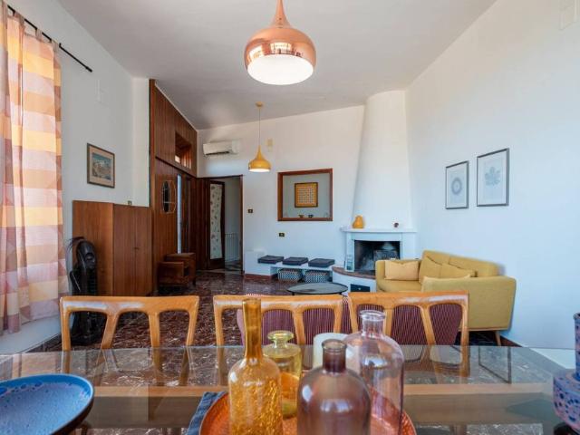 Villa unifamiliare via Lecce in Faro Superiore 101, Curcuraci, Messina