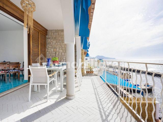 Villa unifamiliare via Partenope 19, Centro, Massa Lubrense