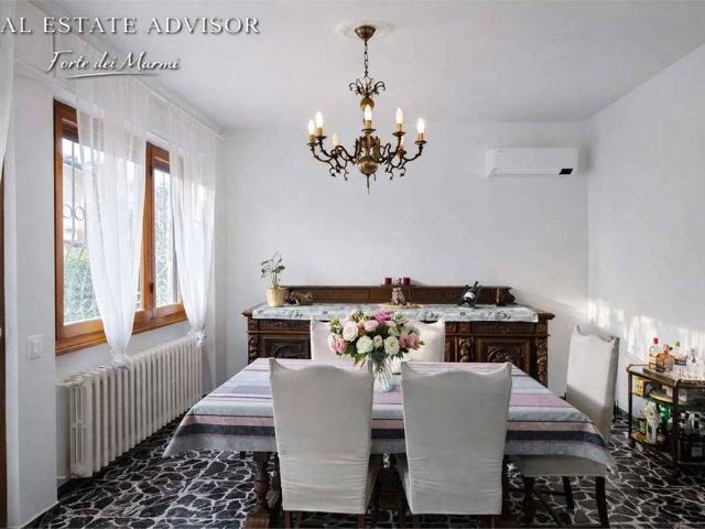 Villa unifamiliare via Piave, Centro, Forte dei Marmi