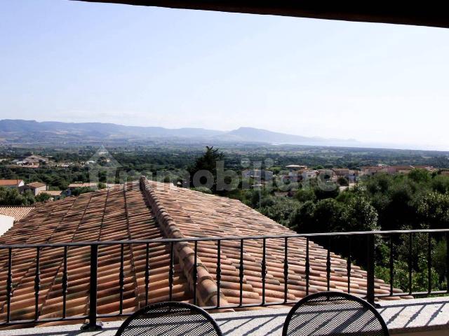 Villa unifamiliare via Raffaele Piras snc, Centro, Badesi