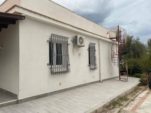 Villa unifamiliare via Rocco Chinnici 13/B, Centro, Cinisi