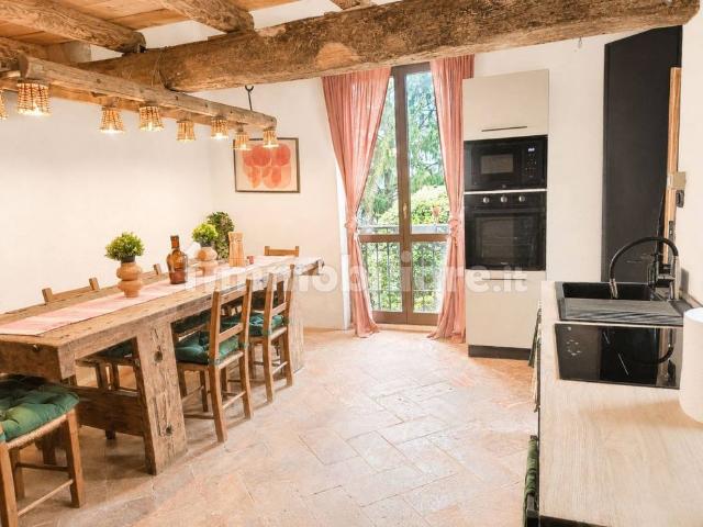 Villa unifamiliare via Statale, San Mamete, Valsolda