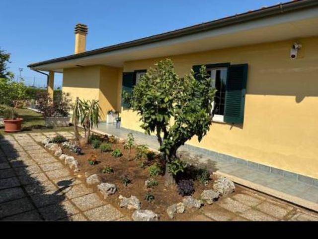 Villa unifamiliare via Tevere 7, Sabaudia