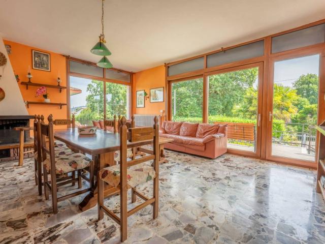Villa unifamiliare viale delle Camelie 9, Villaggi, Castelletto Sopra Ticino