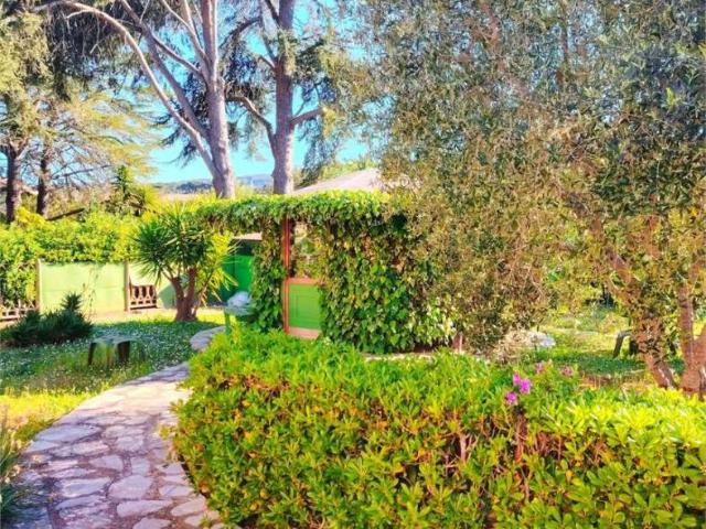 Villa unifamiliare viale Europa, 32, Porto Azzurro