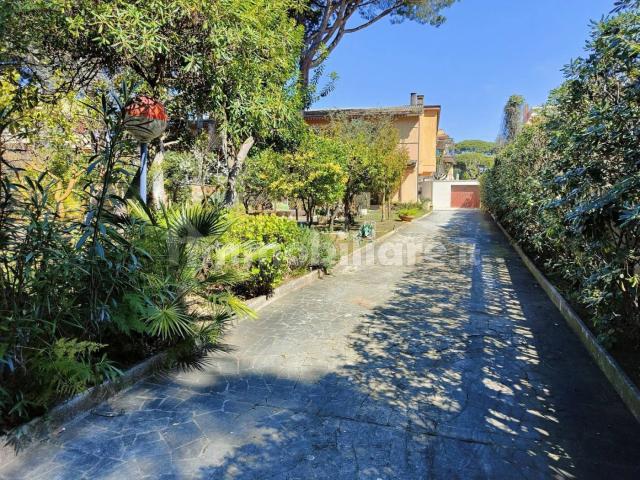 Villa unifamiliare viale Stella Marina 42, Lavinio Mare, Anzio