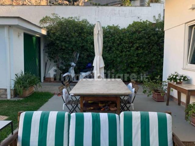 Villa unifamiliare viale Principe Umberto, Mondello Valdesi, Palermo