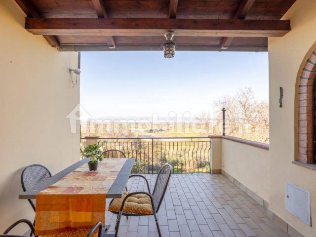 Villa unifamiliare viale Roma, Centro, Paciano