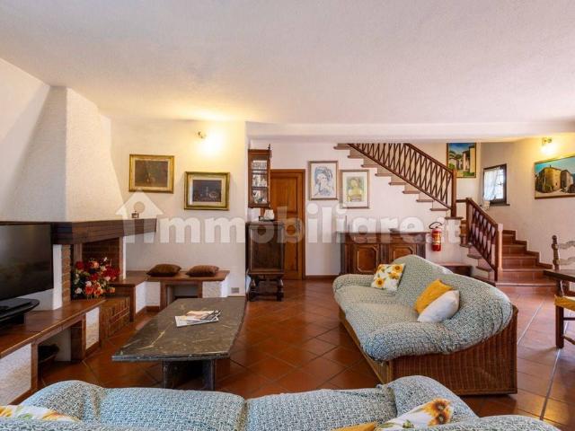 Villa bifamiliare viale Versilia, Centro, Forte dei Marmi
