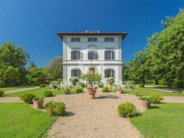 Villa Valdaria 900m² Cavriglia