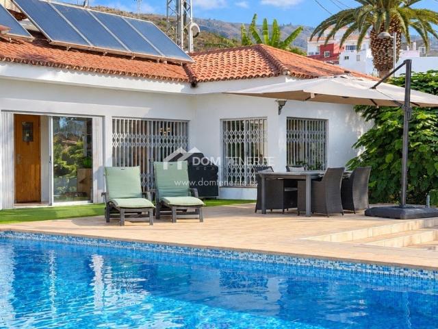 Villa, Valle San Lorenzo 171m² Arona