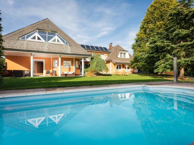 Villa „Vino“ – Exklusive Landhausvilla mit Weinkeller, Wellnessbereich und vielseitigen Nutzungsmöglichkeiten