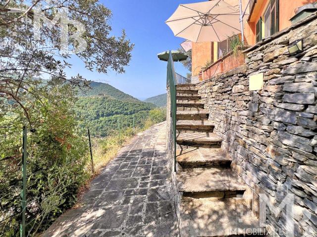 Villa Via Pietrafitta 1 8 vani 150mq