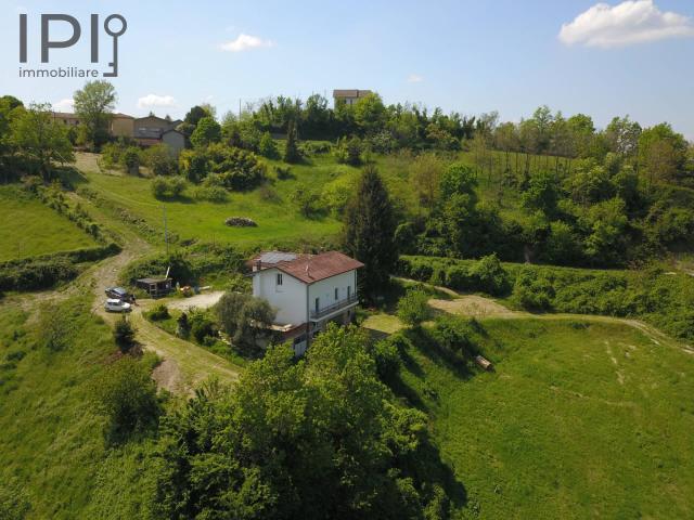 Villa / Villetta in vendita a Cavatore