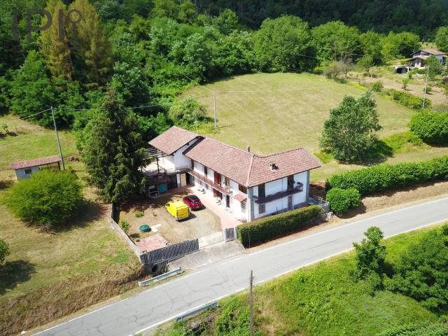 Villa / Villetta in vendita a Bistagno