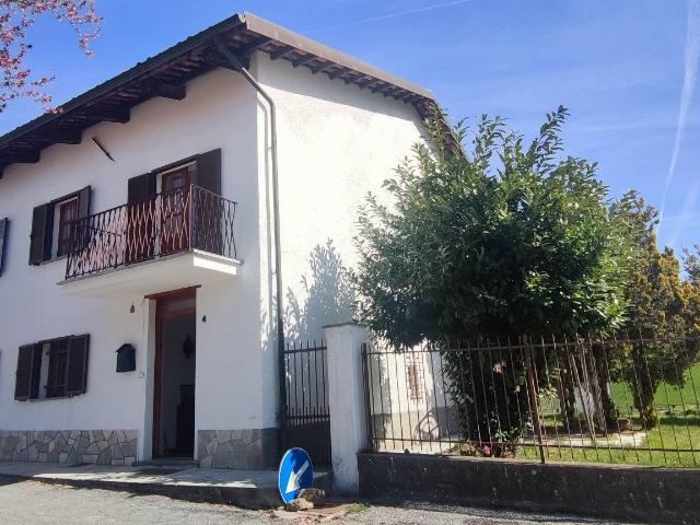Villa / Villetta Semindipendente in vendita a Sale delle Langhe