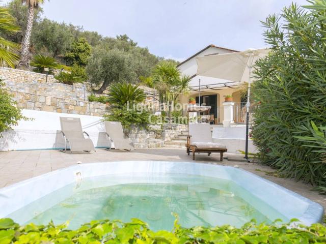 Villa in vendita a Imperia