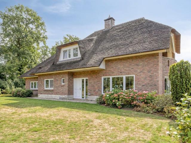 Villa, vrijstaande woning te huur in Hengelo
