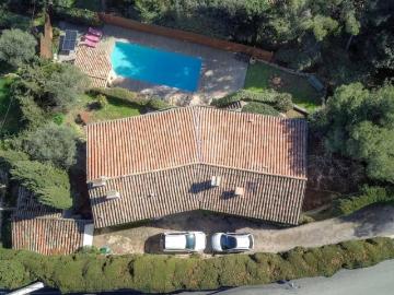Villa vue mer avec piscine – 4 chambres – Proche Cannes & Mougins School