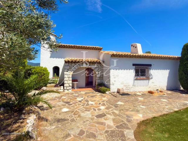 Villa Vue Mer A Renover 220m² Mandelieu la Napoule