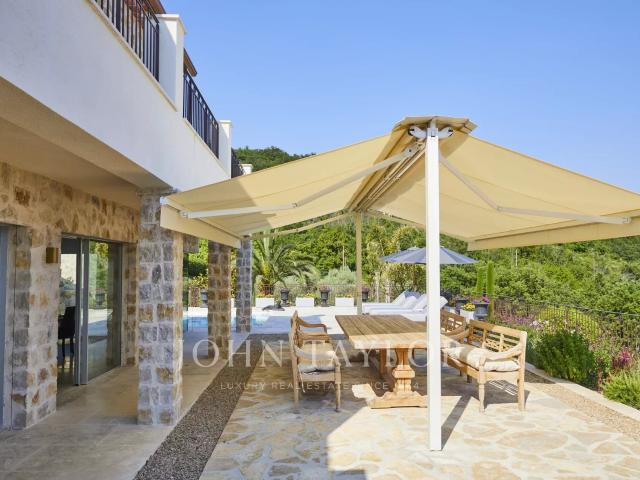 Villa vue mer et piscine chauffée à louer Tourrettes sur Loup