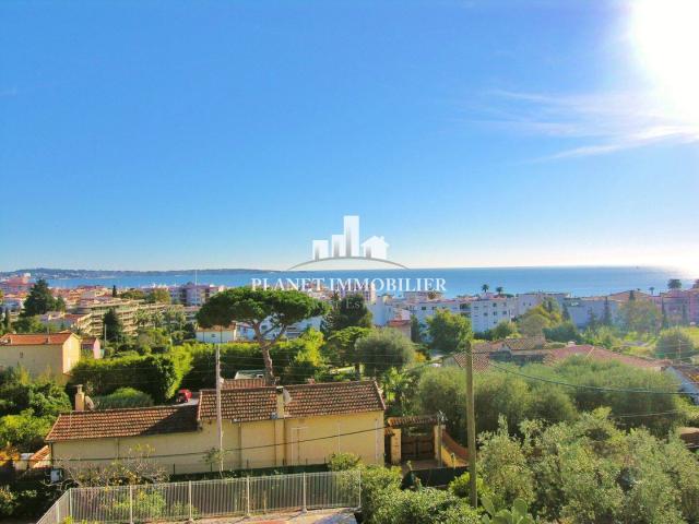 VILLA VUE MER sur GOLFE JUAN