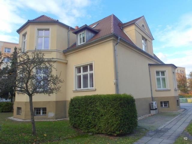 Villa Westerberge: 1 Zimmer Singlewohnung mit Pantryküche und Badewanne * Hobbyraum möglich