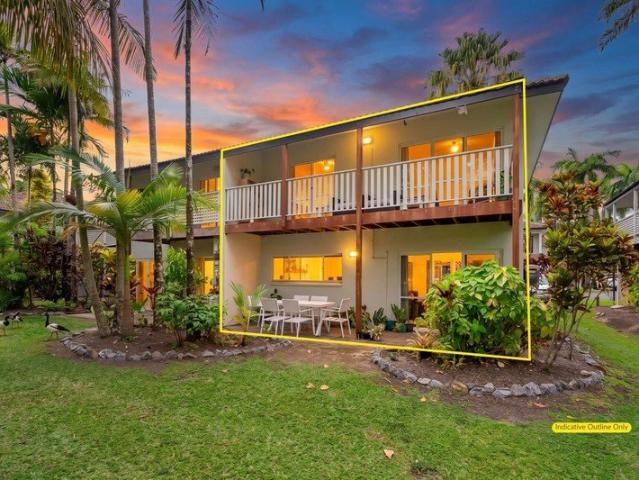 Villa with Golf course views