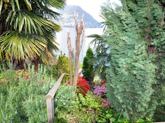 Villa with 2.5 rooms on sale in Paradiso 86 m² | dreamo. Ch