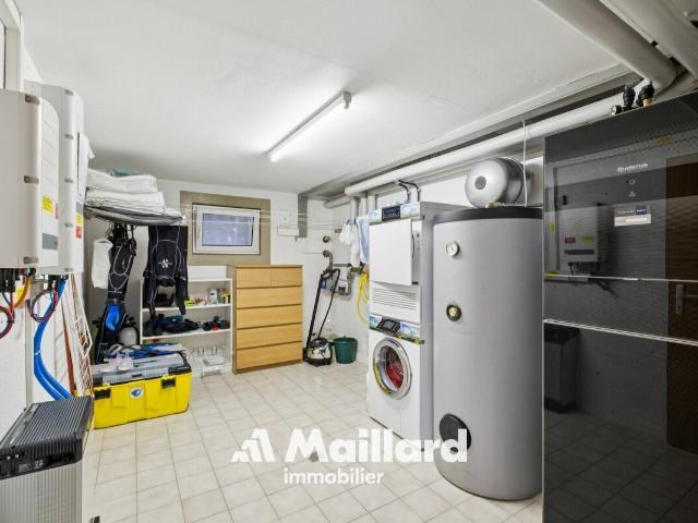 Villa with 4.5 rooms on sale in Marin Epagnier 230 m² | dreamo. Ch