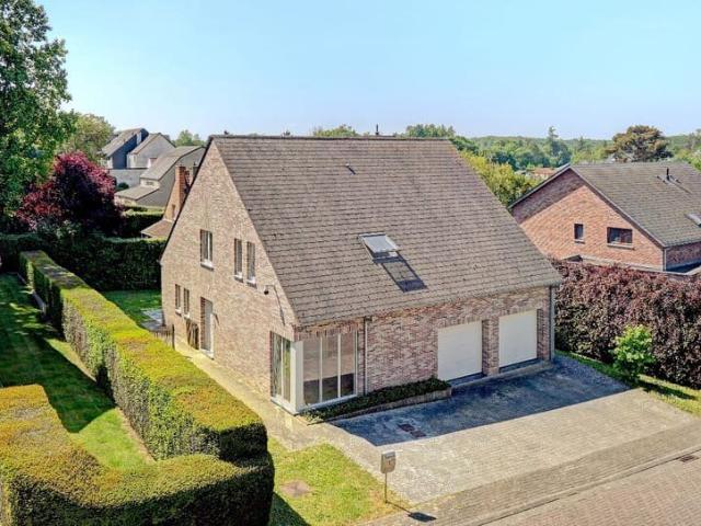 Villa with 5 spacious bedrooms in Tervuren