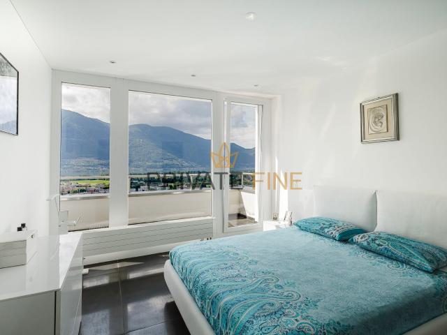 Villa with 6 rooms on sale in Locarno 280 m² | dreamo. Ch