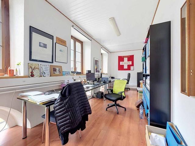 Villa with 7 rooms on sale in Lignières 350 m² | dreamo. Ch
