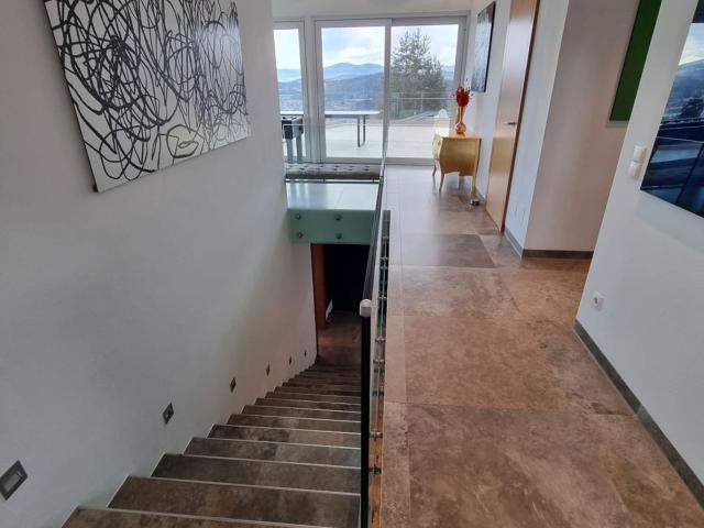 Villa zu Verkaufen, Traumhafter Wörtherseeblick und Bergblick