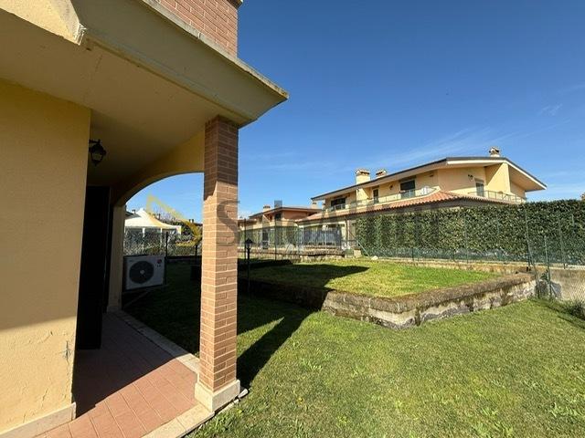 Villa a monterosi