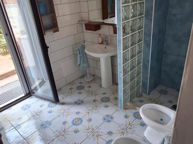 Villa a Baia Domizia 100mt dal mare 6/4 posti let