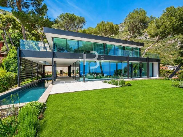 Villa à Eze Bord de Mer Piscine Vue Mer Panoramique 353m² Eze