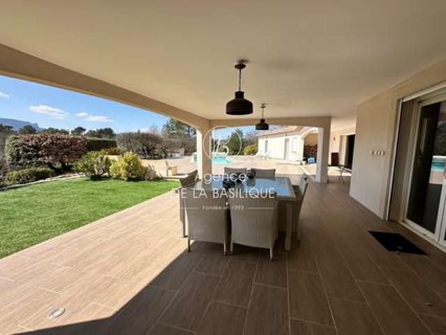 Villa à vendre sur Ollières