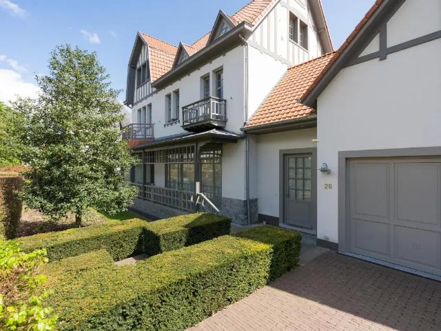 Villa à louer avec garage et terrasse, Genval