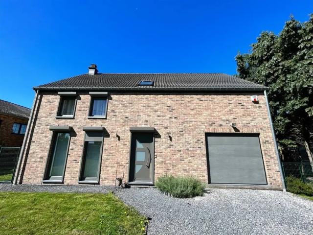 Villa à louer à Rue des Waibes 78 Lobbes