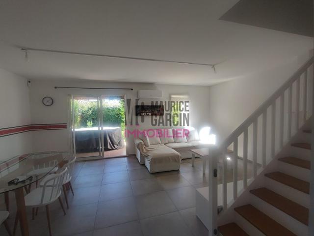 Villa à louer, 4 pièces Pernes les Fontaines 84210