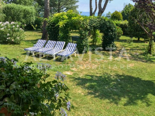 Villa a Peschiera del Garda Rif. RZ7815