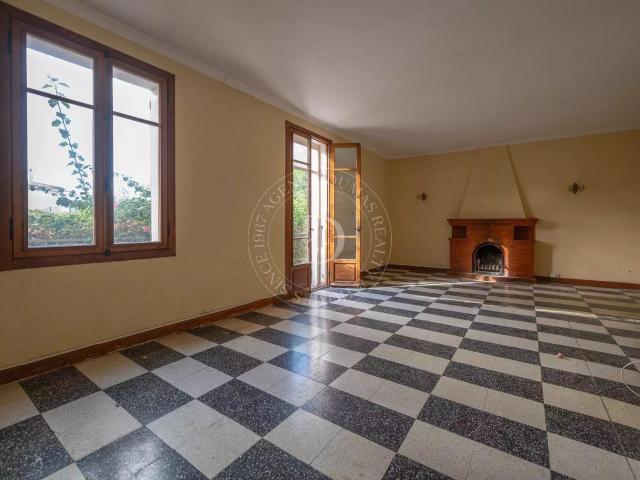 Villa À Rénover Au Col De Villefranche – Terrain Plat Et Ens. 180m² Villefranche sur Mer