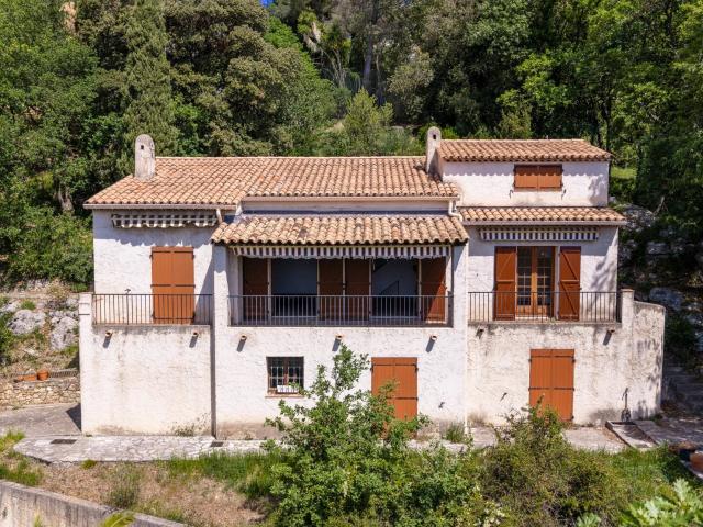 Villa A Renover Proche Carros Village 152m² Carros