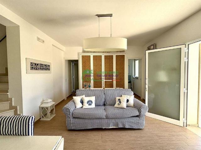 Villa a schiera 3 locali, ottimo stato, Contrade di Marina di Ragusa, Ragusa