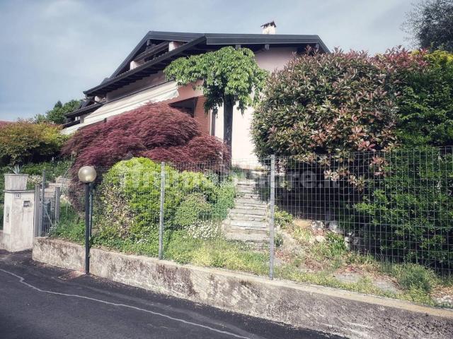 Villa a schiera 3 locali, ottimo stato, Laveno, Laveno Mombello
