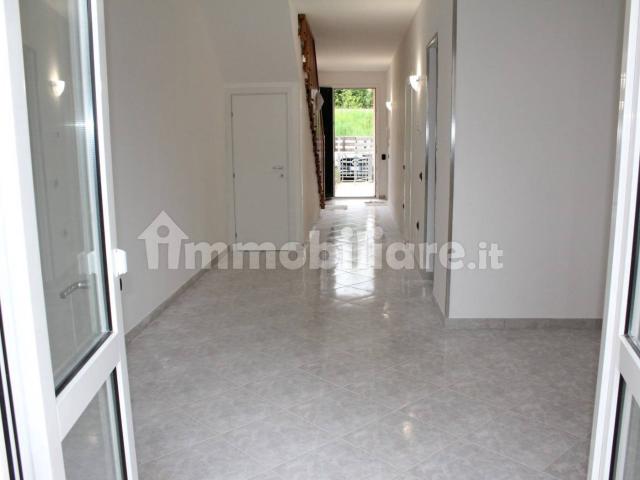 Villa a schiera 4 locali, ottimo stato, Lugo